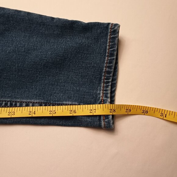 Vigoss Jeans Size 29/8 Thompson Tomboy Mid Rise Slim Leg Medium Wash Distressed - Picture 9 of 10